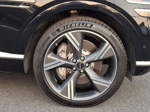 Certified 2025 Genesis GV80 2.5T Prestige AWD/4WD image 8