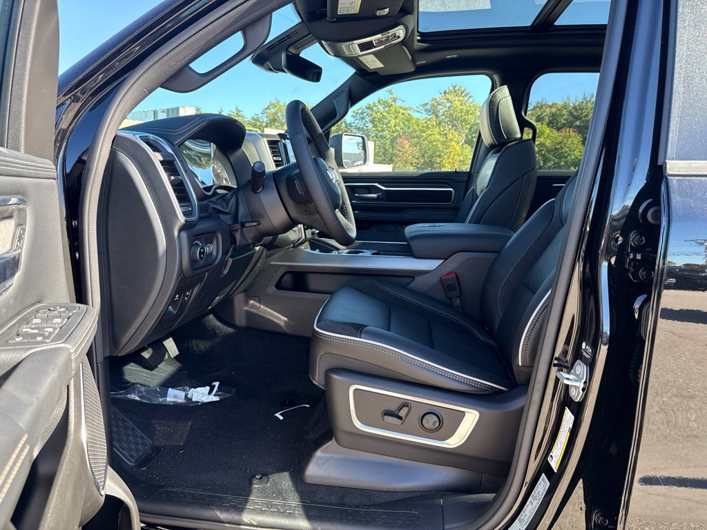 New 2027 RAM 1500 Laramie AWD/4WD image 17