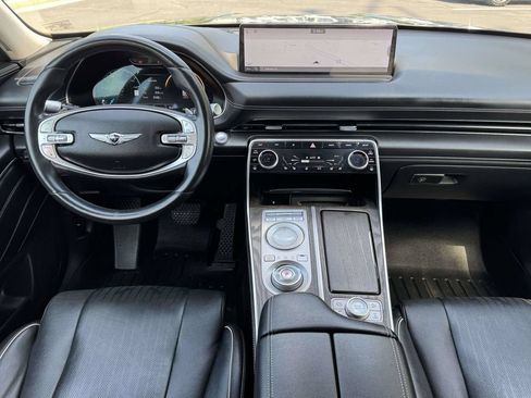 Used 2022 Genesis GV80 2.5T w/ Prestige Package 04 AWD/4WD image 3
