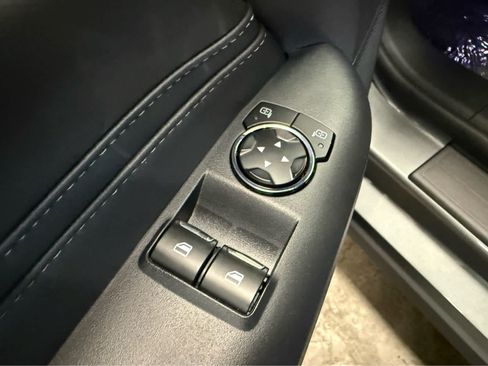 Used 2025 Ford Mustang GT Premium RWD image 23