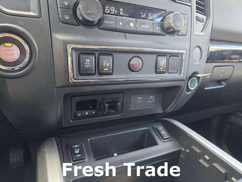 Used 2024 Nissan Titan SV w/ SV Convenience Package image 15