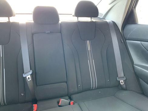 Used 2025 Hyundai Elantra SEL image 37