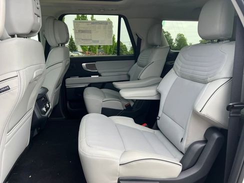 New 2026 Ford Expedition Max Platinum w/ Platinum Ultimate Package AWD/4WD image 5