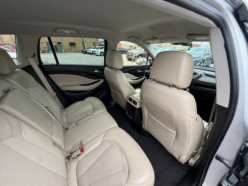 Used 2019 Buick Envision Preferred FWD image 4