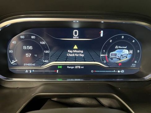 Used 2024 GMC Yukon XL AT4 w/ AT4 Premium Package image 24