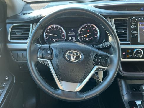 Used 2016 Toyota Highlander Plus image 13