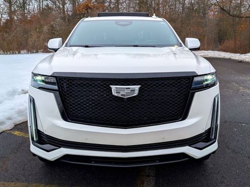 Used 2022 Cadillac Escalade ESV Sport Platinum w/ LPO, ONYX Package image 2