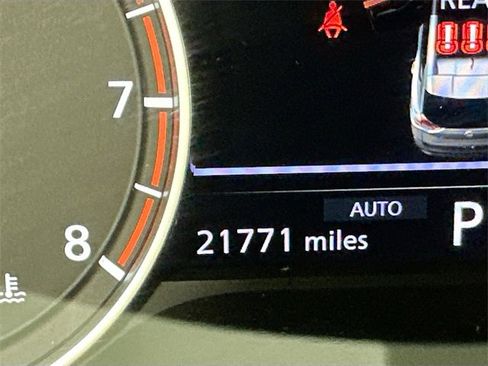 Used 2023 Nissan Rogue SV w/ SV Premium B Package image 16