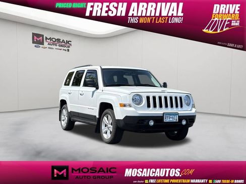 Used 2017 Jeep Patriot Latitude AWD/4WD image 1
