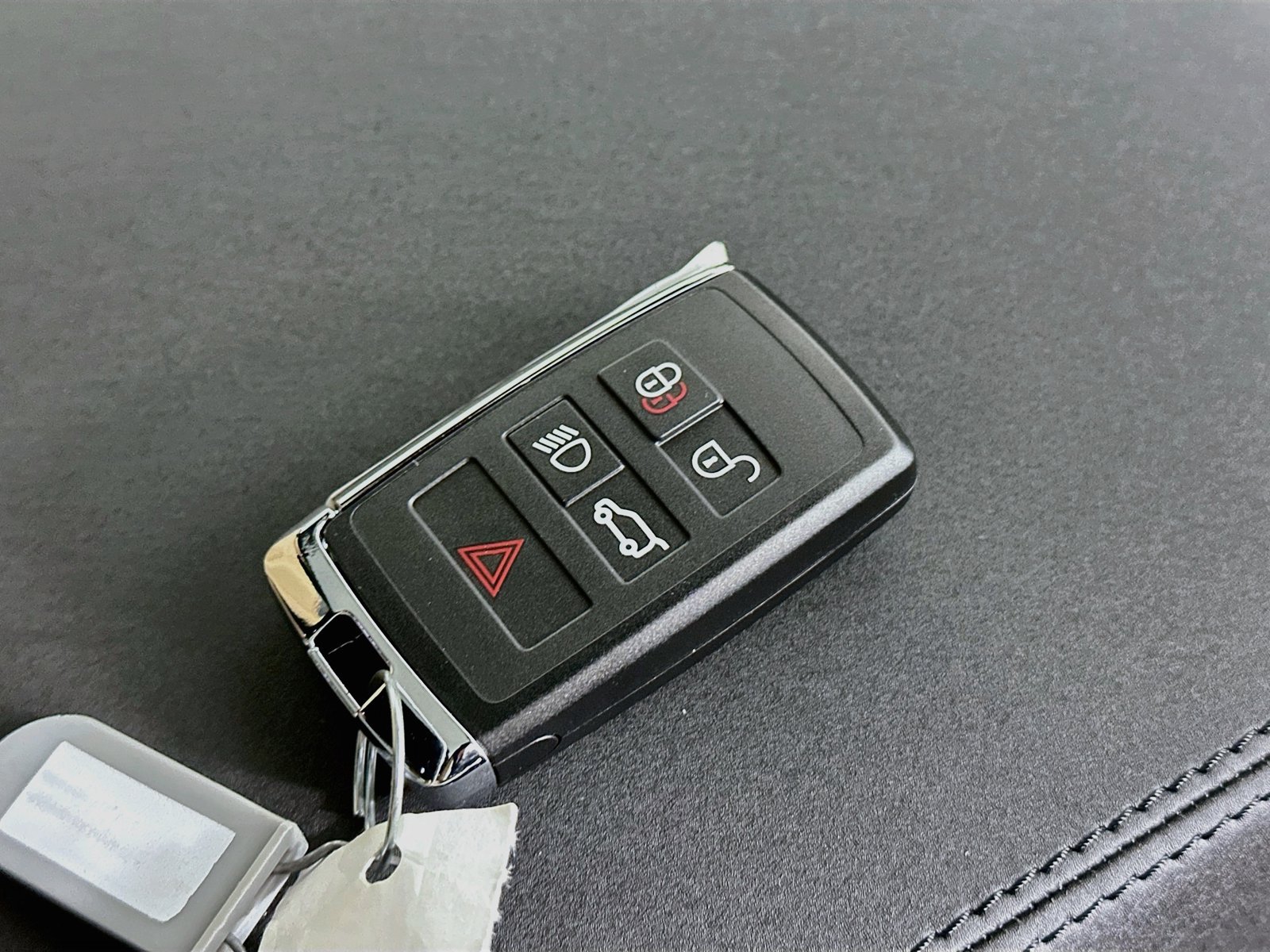 New 2026 Land Rover Discovery Limited Edition AWD/4WD image 47