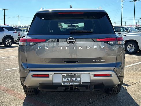 New 2025 Nissan Pathfinder Platinum image 7
