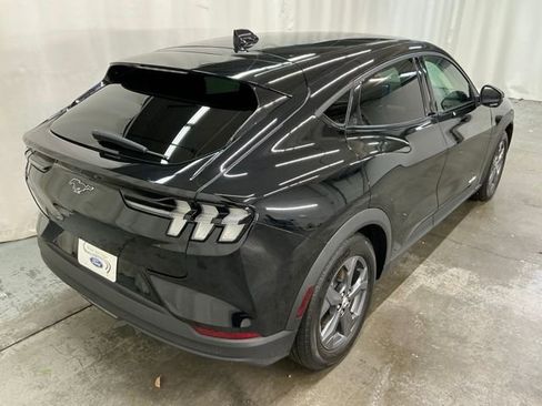 Used 2022 Ford Mustang Mach-E Select image 3