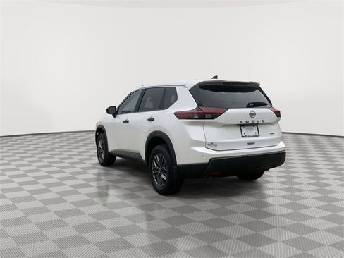Certified 2025 Nissan Rogue S image 8