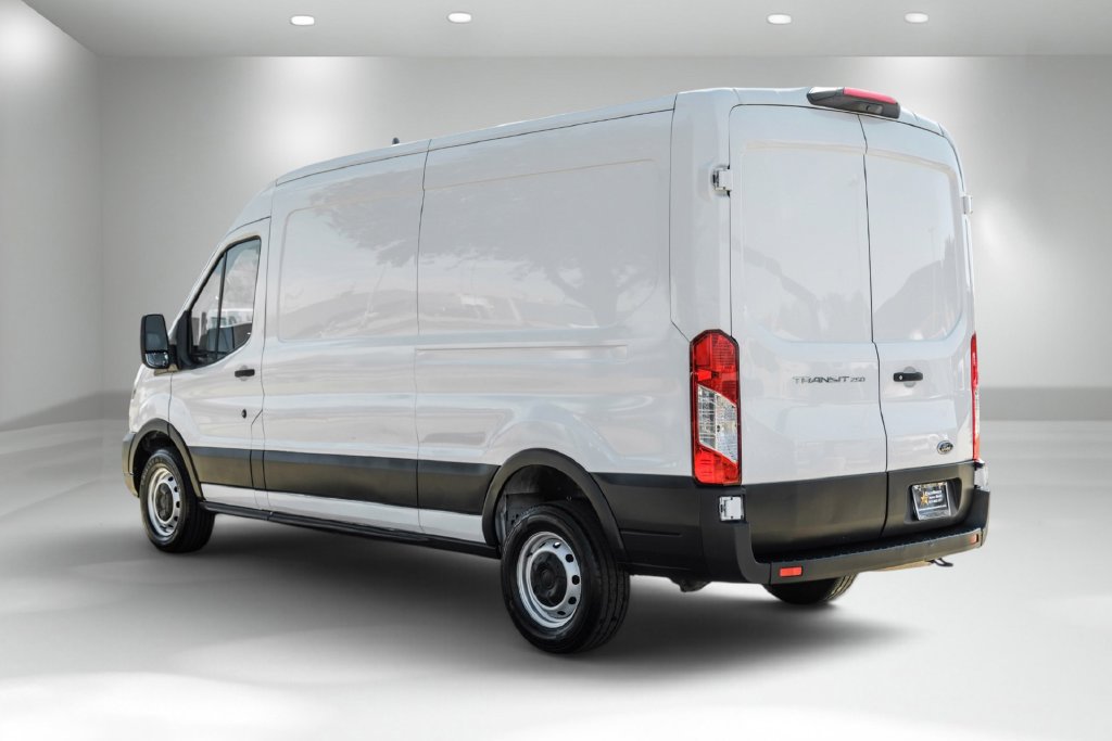 Used 2023 Ford Transit 250 Medium Roof RWD image 8