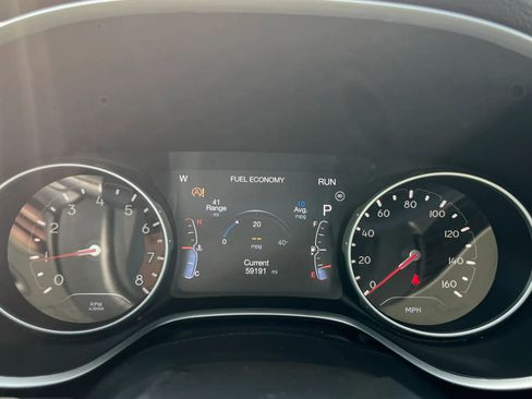 Used 2018 Jeep Compass Latitude w/ Popular Equipment Group AWD/4WD image 16