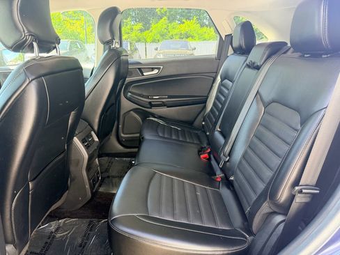 Used 2016 Ford Edge SEL w/ Equipment Group 201A FWD image 13