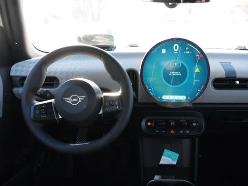 Used 2026 MINI Cooper 4-Door Hardtop image 3