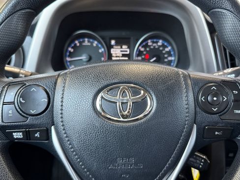 Used 2017 Toyota RAV4 LE w/ All Weather Liner Package FWD image 21