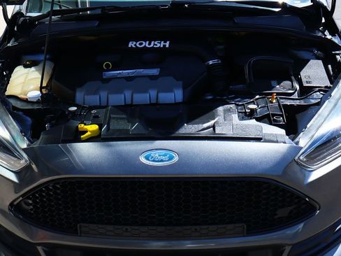 Used 2018 Ford Focus ST FWD image 57