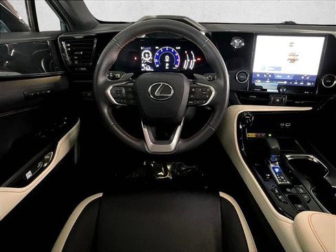 Used 2023 Lexus NX 350 AWD image 7