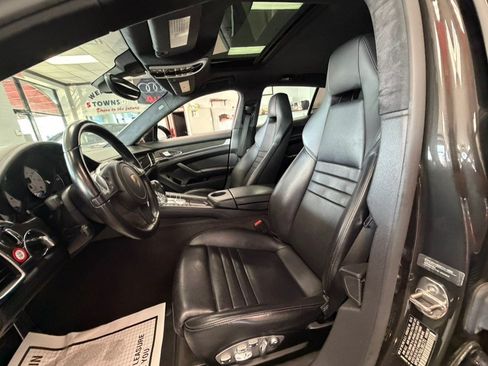 Used 2016 Porsche Panamera GTS AWD/4WD image 28