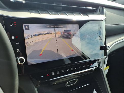 New 2026 Jeep Grand Cherokee Limited RWD image 7
