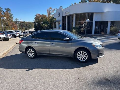 Used 2017 Nissan Sentra S image 2