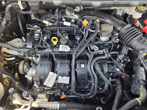 Used 2020 Ford Edge Titanium image 31