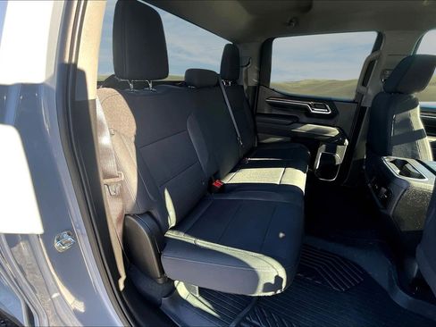 Used 2024 Chevrolet Silverado 1500 LT image 17