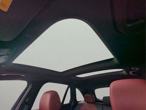 Used 2022 Mercedes-Benz GLC 300 image 19
