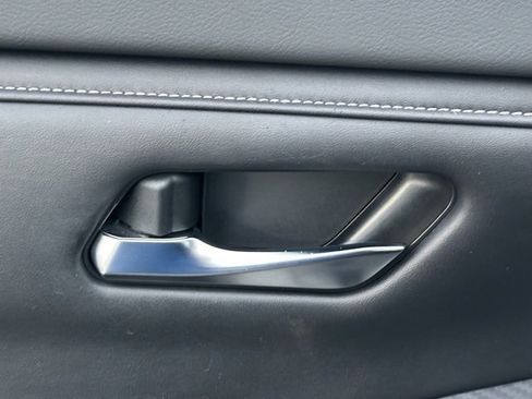 Used 2020 Nissan Sentra SV image 19