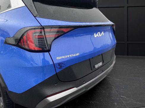 New 2026 Kia Sportage EX image 40