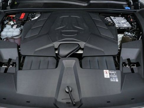 New 2026 Porsche Cayenne AWD image 33