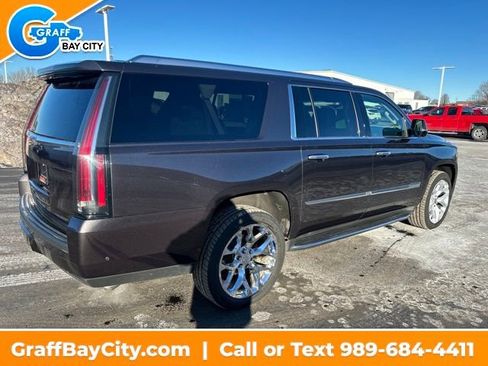 Used 2017 Cadillac Escalade ESV Luxury image 5