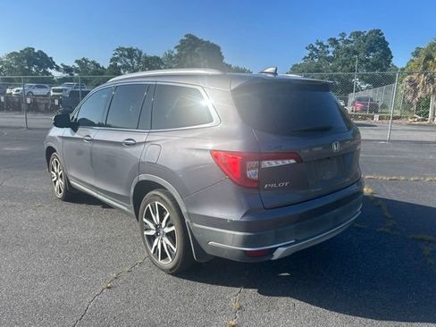 Used 2021 Honda Pilot Touring image 3