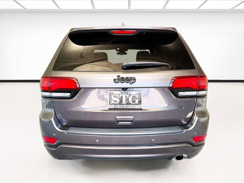 Used 2021 Jeep Grand Cherokee Laredo X RWD image 5