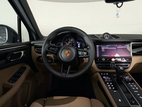 New 2026 Porsche Macan AWD/4WD image 21