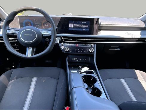 Used 2024 Hyundai Sonata SEL FWD image 16