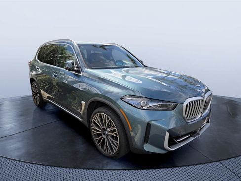 Used 2026 BMW X5 xDrive40i w/ Executive Package AWD/4WD image 1
