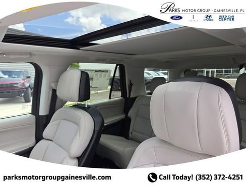 New 2025 Lincoln Navigator Reserve image 20