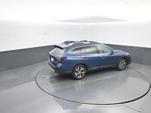Used 2022 Subaru Outback Touring XT AWD/4WD image 31
