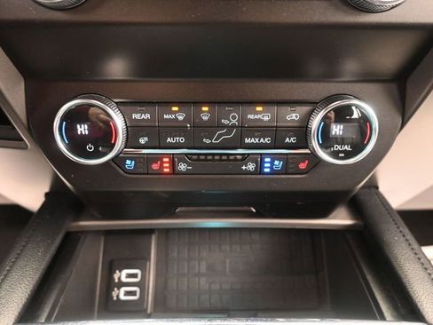 Used 2019 Ford Expedition XLT w/ Equipment Group 202A image 17