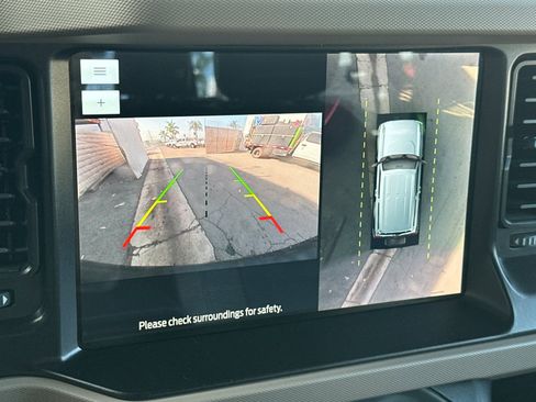 Used 2022 Ford Bronco Wildtrak image 22