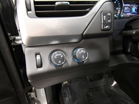 Used 2018 Chevrolet Tahoe LT AWD/4WD image 19
