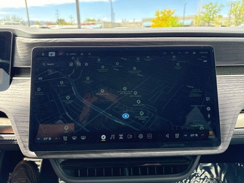 Used 2024 Rivian R1S Adventure AWD/4WD image 20