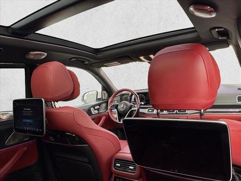 Certified 2025 Mercedes-Benz Maybach GLS 600 4MATIC image 18