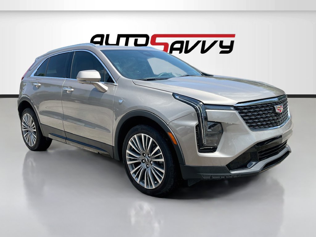 Used 2025 Cadillac XT4 Premium Luxury FWD image 1
