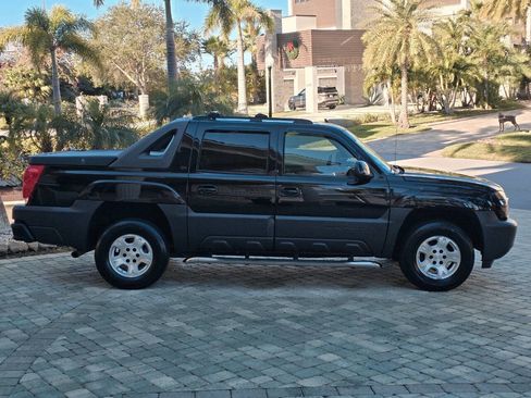 Used 2006 Chevrolet Avalanche Z66 w/ Sun And Sound Package image 47