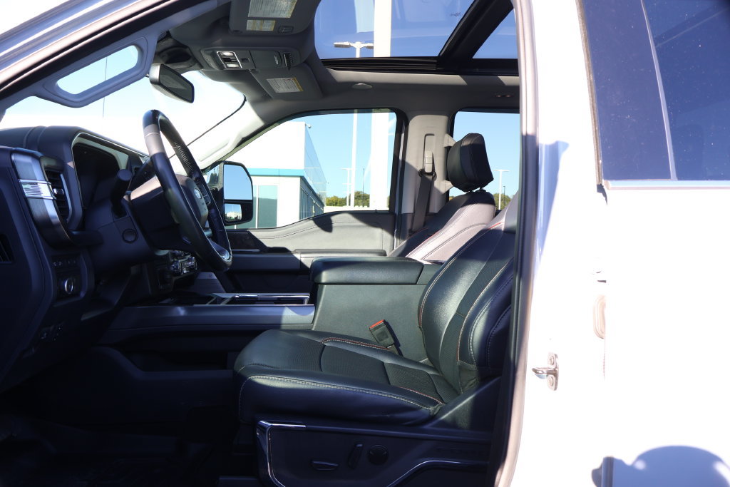 Used 2024 Ford F350 Lariat w/ Lariat Ultimate Package AWD/4WD image 12