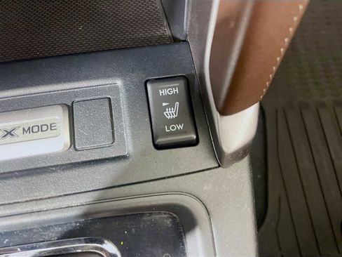 Used 2018 Subaru Forester 2.5i Touring image 18